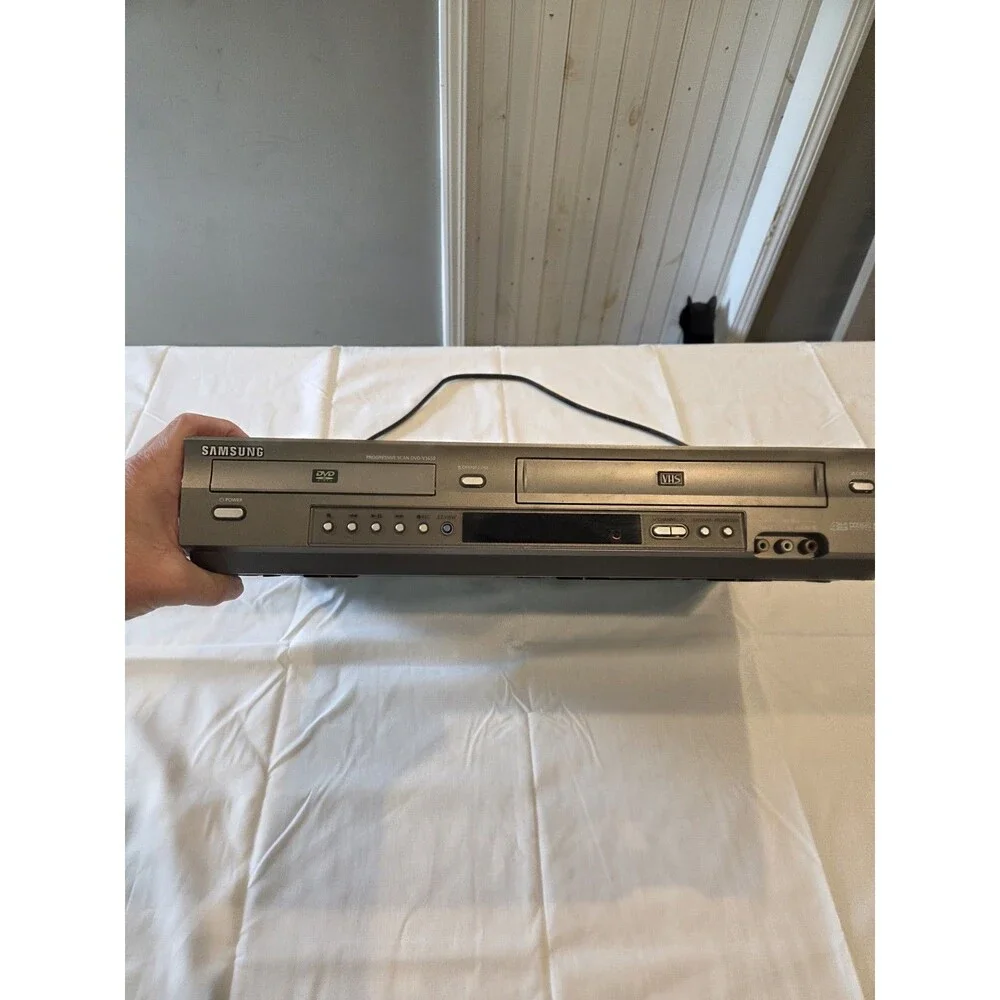 Samsung V3650 Progressive  Combo  DVD-VCR Player  VHS  working DVD not Working